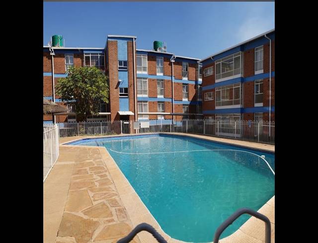 3 BEDROOM APARTMENT FOR SALE IN RHODESFIELD